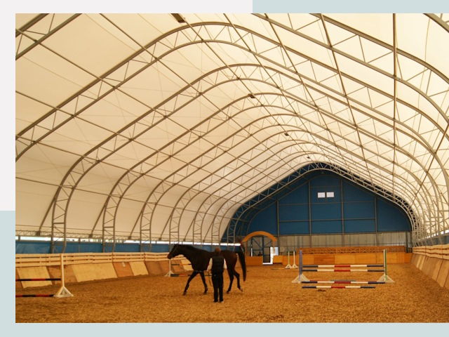 Строительство конных манежей в Кемерово